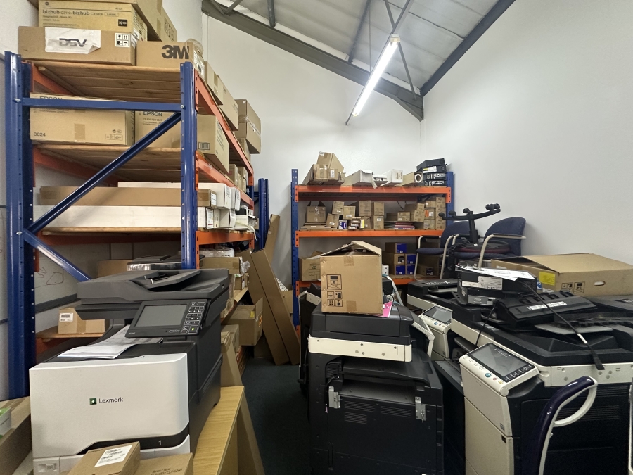 To Let commercial Property for Rent in Montague Gardens Western Cape